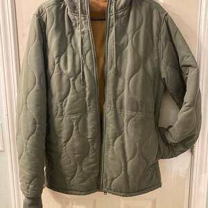 Swiss Tech Men's and Big Men's Quilted Jacket with Hood, up to Size 5XL - .com